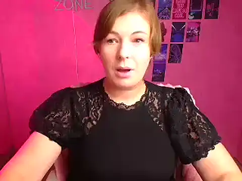 Snapshot of Lissmilf chatting on 10-18-25, 11:44 Lissmilf online show from 10-18-25, 11:44