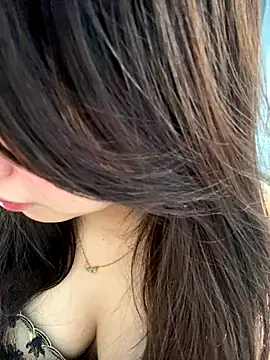 Hotellinh12 online show from 11-28-25, 07:55