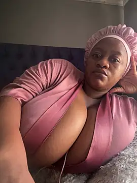 Snapshot of Chubbykarisma27 chatting on 02-28-26, 11:55 Chubbykarisma27 online show from 02-28-26, 11:55