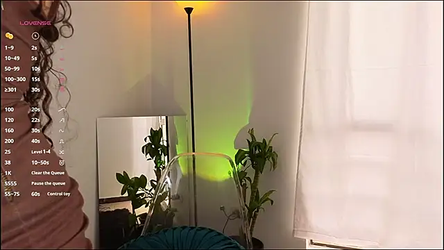 Snapshot of mssjulia chatting on 03-14-25, 10:38 mssjulia online show from 03-14-25, 10:38