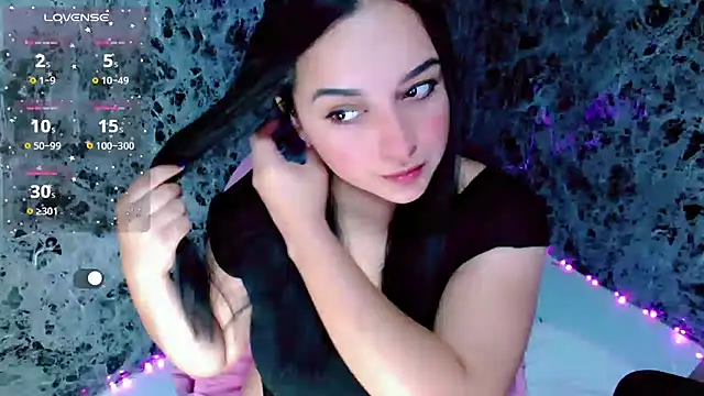 Snapshot of Lanna_belle28 chatting on 12-22-25, 02:03 Lanna belle28 online show from 12-22-25, 02:03