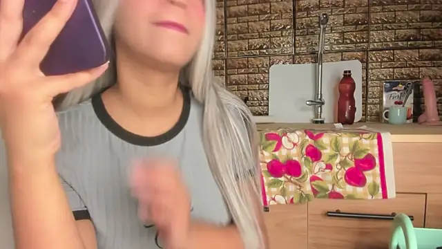 Snapshot of Jessicahot_vip chatting on 12-23-24, 11:47 Jessicahot vip online show from 12-23-24, 11:47