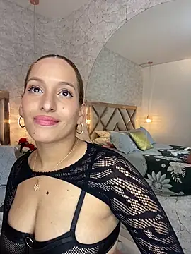 Agnescruzz online show from 02-09-25, 04:29