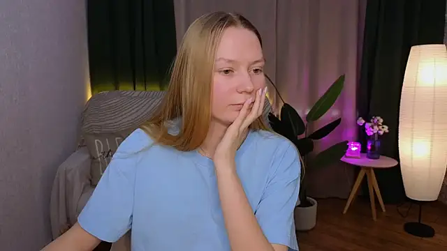 CarolynCohen   online show from 01-27-25, 05:03