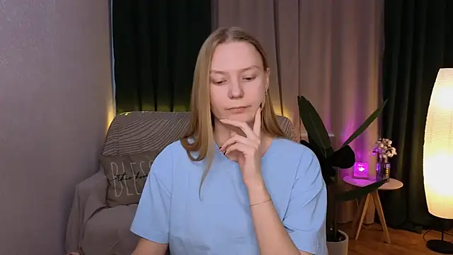 CarolynCohen   online show from 03-02-25, 08:05