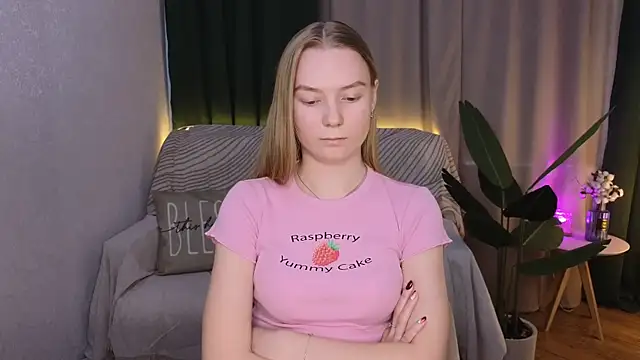 CarolynCohen   online show from 03-07-25, 05:18