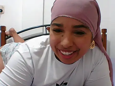 Snapshot of hurrem_had chatting on 11-28-25, 11:35 hurrem had online show from 11-28-25, 11:35