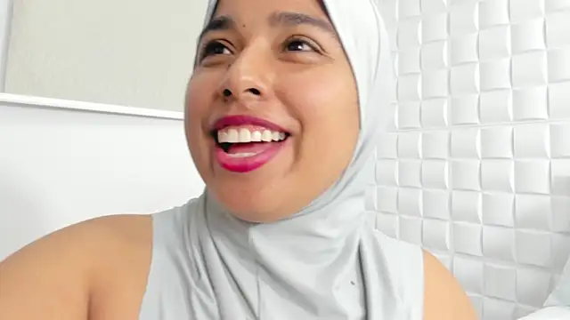 hurrem had online show from 04-22-26, 07:26