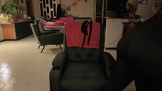 peachgirlmartyna online show from 10-29-25, 05:36