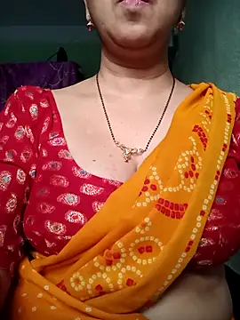 Snapshot of Rosy-B chatting on 12-01-25, 12:48 Rosy-B online show from 12-01-25, 12:48