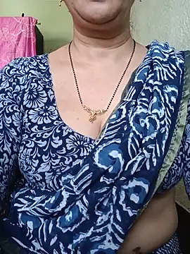 Snapshot of Rosy-B chatting on 05-19-26, 09:48 Rosy-B online show from 05-19-26, 09:48