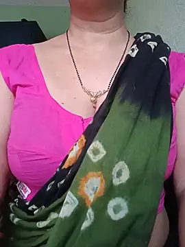 Snapshot of Rosy-B chatting on 06-03-26, 12:02 Rosy-B online show from 06-03-26, 12:02