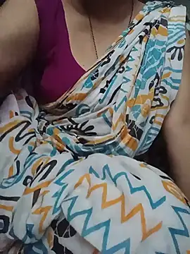 Snapshot of Rosy-B chatting on 06-05-26, 12:28 Rosy-B online show from 06-05-26, 12:28