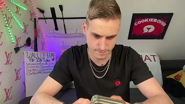 Cookieboy88 online show from 05-21-26, 03:41