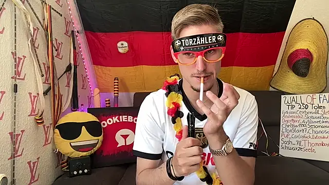 Cookieboy88 online show from 06-19-26, 03:05