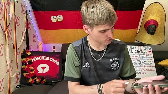 Cookieboy88 online show from 06-24-26, 02:27