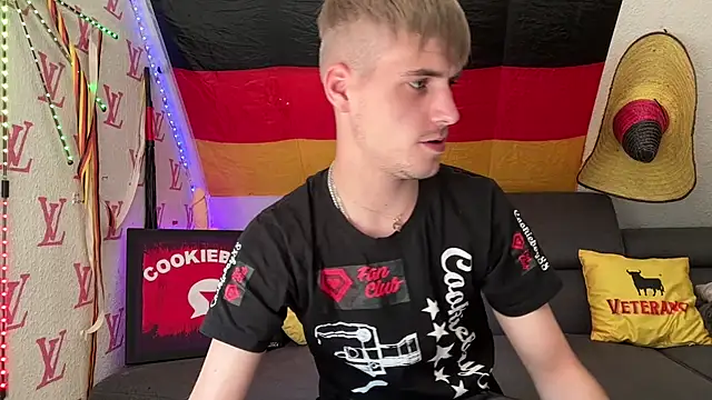 Cookieboy88 online show from 07-01-26, 01:24