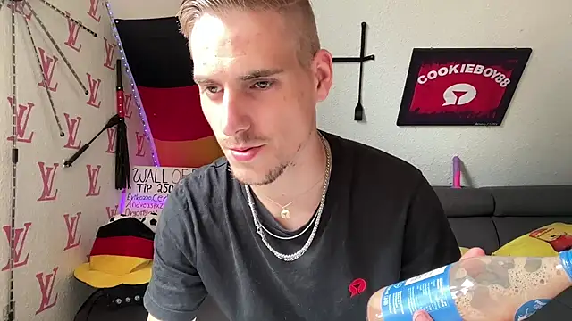 Cookieboy88 online show from 07-16-26, 12:33