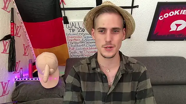 Cookieboy88 online show from 07-17-26, 03:07