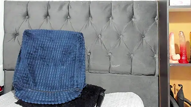 amberr34 online show from 02-13-25, 11:17