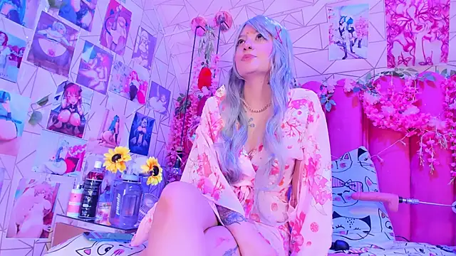 Snapshot of Alicebenett chatting on 09-18-25, 08:33 Alicebenett online show from 09-18-25, 08:33