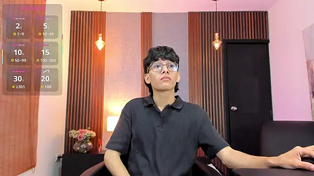 Snapshot of billie_jr chatting on 02-16-25, 11:49 billie jr online show from 02-16-25, 11:49