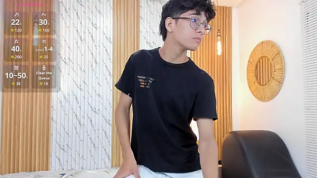 Snapshot of billie_jr chatting on 09-14-25, 04:00 billie jr online show from 09-14-25, 04:00