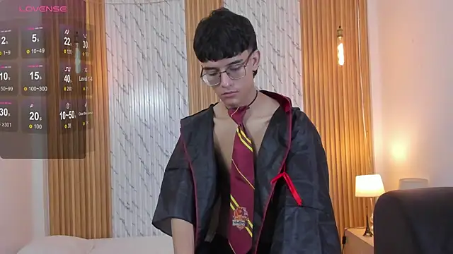 Snapshot of billie_jr chatting on 11-01-25, 03:52 billie jr online show from 11-01-25, 03:52