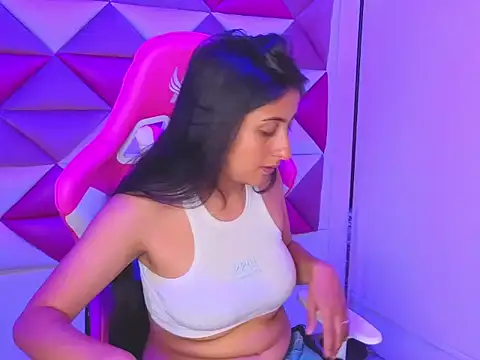 Cameron cutte online show from 11-14-25, 03:05