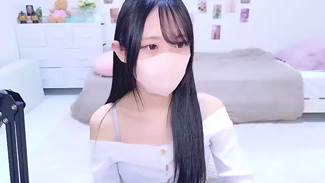 Suzu ch xx online show from 12-14-25, 01:38