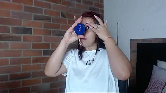 Snapshot of salome__hills1 chatting on 03-04-25, 09:11 salome hills1 online show from 03-04-25, 09:11