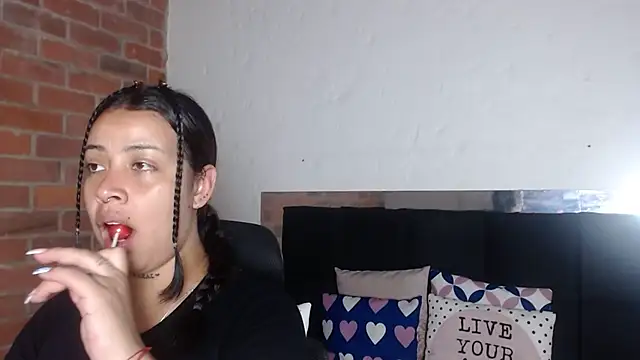 salome  hills1 online show from 03-28-26, 08:41