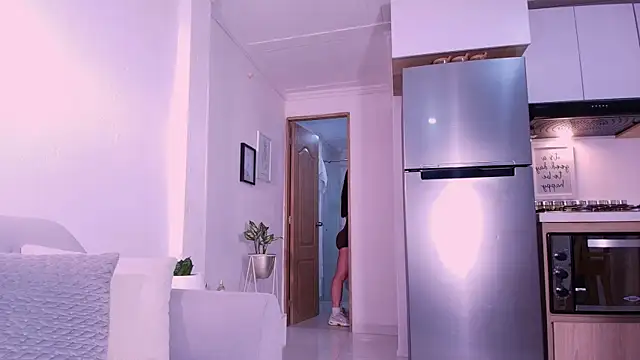 DannaHyde online show from 02-10-26, 08:35