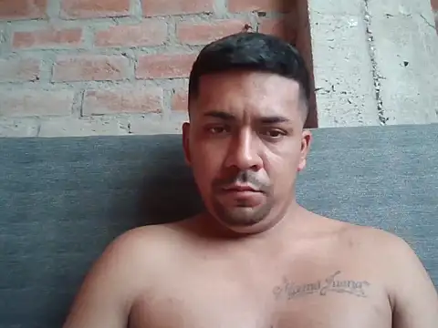 Snapshot of Jhon_Hot69 chatting on 11-27-25, 08:33 Jhon Hot69 online show from 11-27-25, 08:33