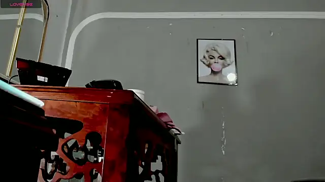 Jimena Grey online show from 04-24-26, 10:56