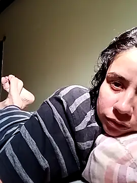 Michellluxo online show from 02-05-26, 08:02