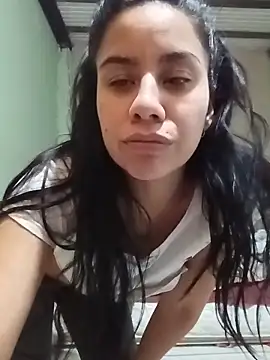Michellluxo online show from 05-20-26, 10:27