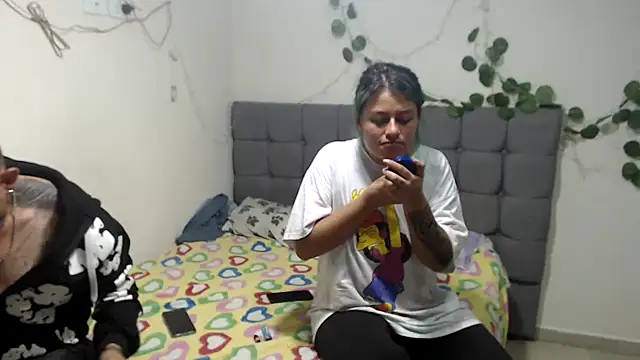 69 anal hard online show from 03-05-25, 09:04