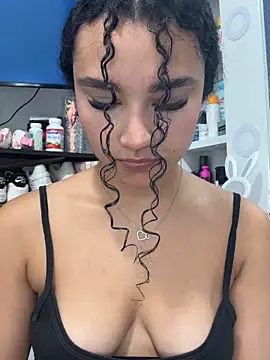 kitty kayo online show from 11-10-25, 04:22