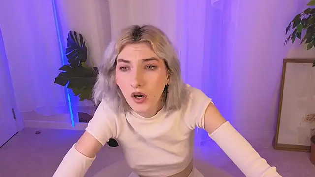 Snapshot of Mia_Cheers chatting on 12-07-24, 05:09 Mia Cheers online show from 12-07-24, 05:09