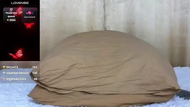 Molliblum online show from 02-09-25, 08:24