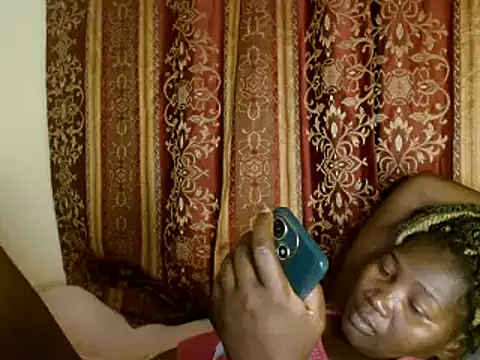Snapshot of Sexxy_pretty24 chatting on 02-08-25, 07:27 Sexxy pretty24 online show from 02-08-25, 07:27