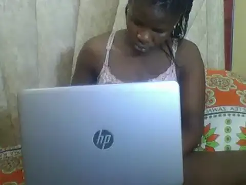 Snapshot of Sexy_Villagegal chatting on 03-20-25, 01:35 Sexy Villagegal online show from 03-20-25, 01:35