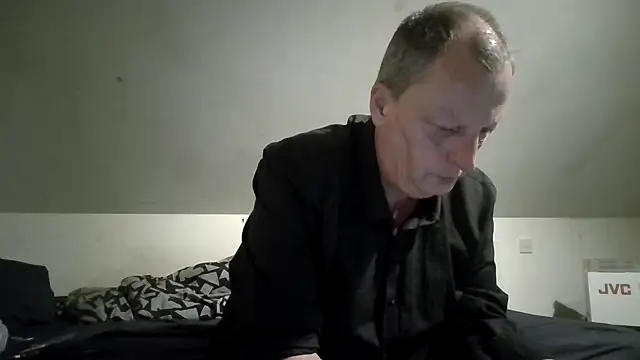 chubbybear2cum online show from 06-12-26, 02:10