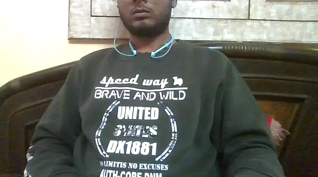 Snapshot of LUSTY_SHUBH_31 chatting on 01-29-25, 09:44 LUSTY SHUBH 31 online show from 01-29-25, 09:44