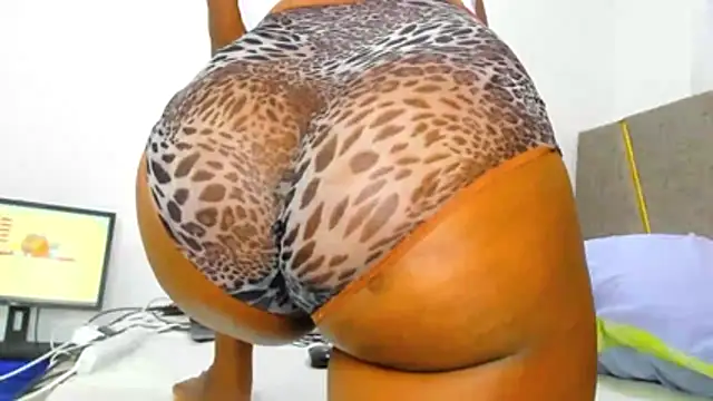 Natasha Spencer online show from 11-27-25, 10:45