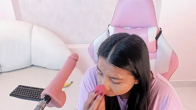 Miliaangeles online show from 03-12-26, 08:42