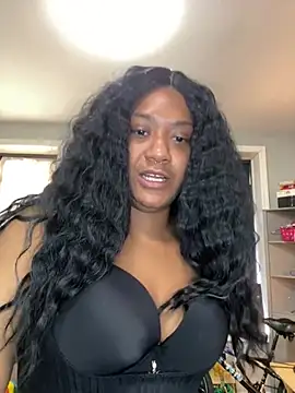 LunaWolfie143 online show from 03-09-25, 06:11