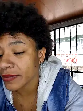 Snapshot of Selket11 chatting on 01-12-25, 02:09 Selket11 online show from 01-12-25, 02:09