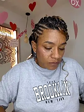 Snapshot of Selket11 chatting on 02-04-25, 05:01 Selket11 online show from 02-04-25, 05:01